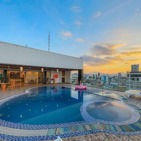 Merry Land Hotel Da Nang Exterior foto